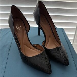 Jessica Simpson Black Textured Heels